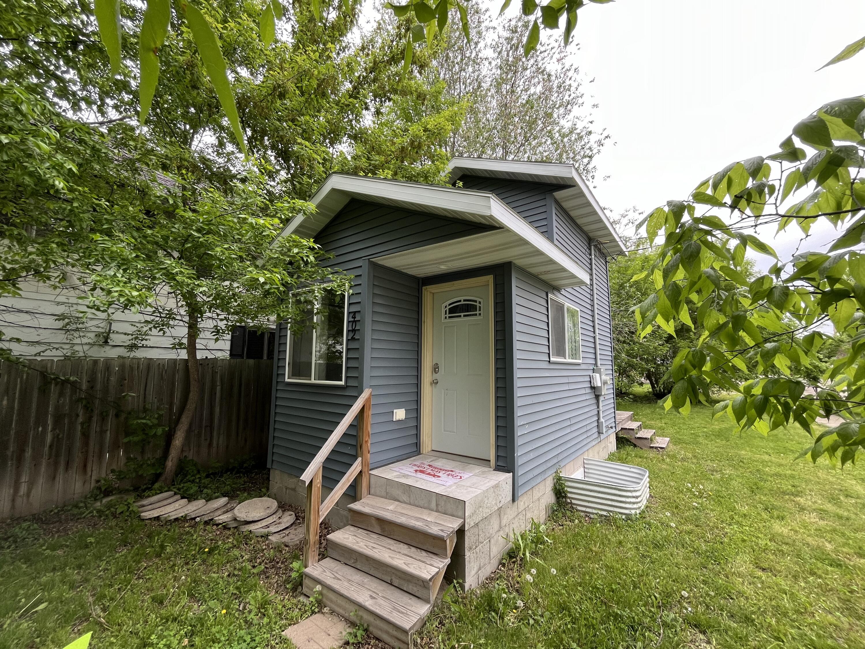 Jay St, Aberdeen, SD 57401