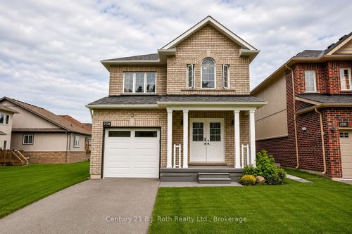 208 Diana Dr, Orillia, ON, L3V8J8 | Card Image