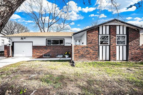 2744 S Bennett Ave, Wichita, KS, 67217-1812 | Card Image