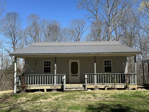 16385 Clifton Rd, Savannah, TN, 38372-2570 | Card Image