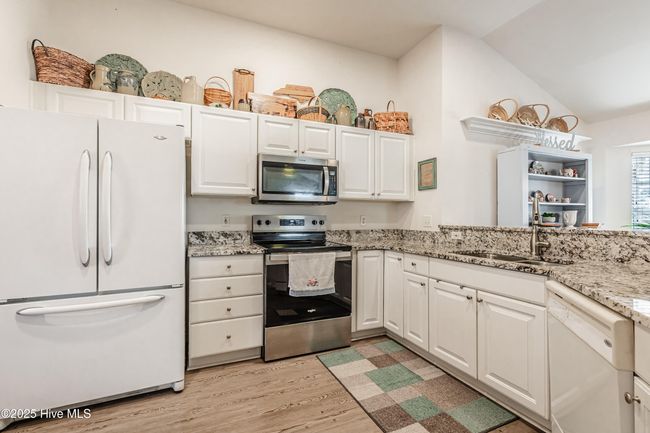 7403 Hermitage Ln, House other with 4 bedrooms, 2 bathrooms and 2 parking in Sunset Beach NC | Image 6
