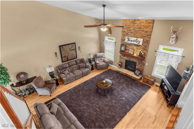 Great Room with Hickory Hardwood Floors | Image 10