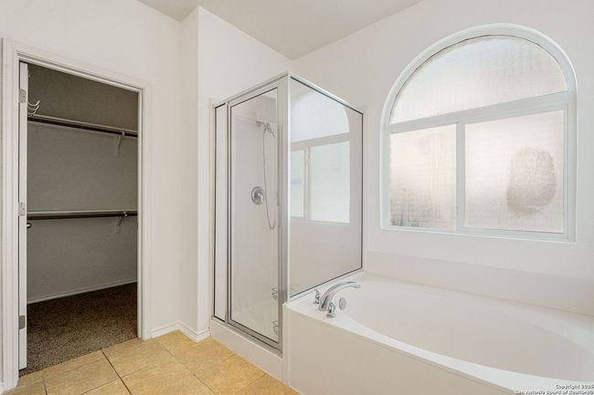 23014 Airedale Ln, House other with 4 bedrooms, 3 bathrooms and null parking in San Antonio TX | Image 10