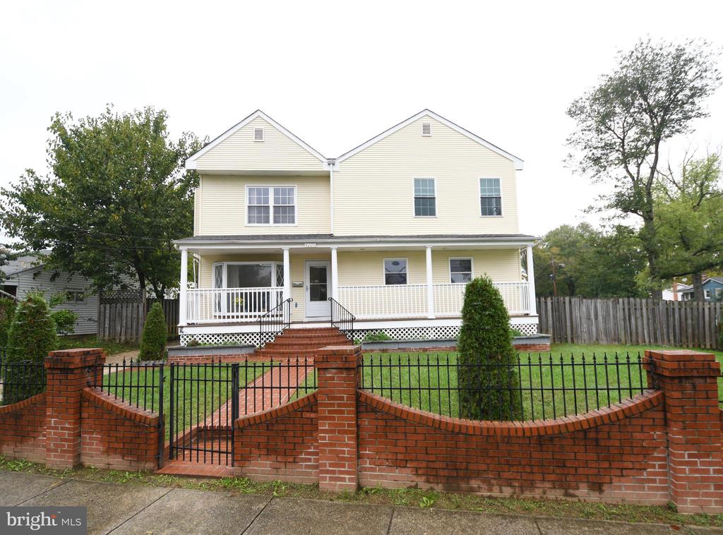 Elizabeth St, Rockville, MD 20853