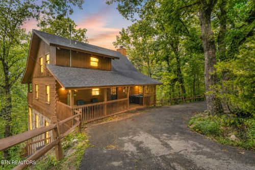 unit-16-3342 Twin City Way, Pigeon Forge, TN, 37863 | Card Image