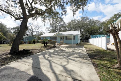 116 Edge Ave, Valparaiso, FL, 32580-1310 | Card Image