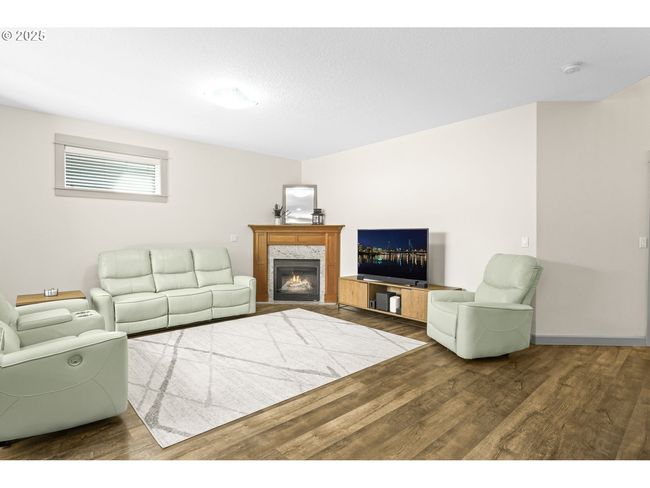 16459 Se Siri Loop, House other with 3 bedrooms, 3 bathrooms and 2 parking in Damascus OR | Image 4