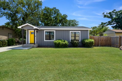 132 Schumacher, San Antonio, TX, 78220-3328 | Card Image