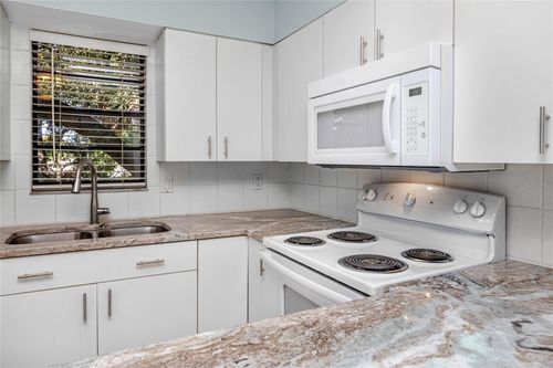 apt-b-1303 S Moody Ave, TAMPA, FL, 33629-4711 | Card Image