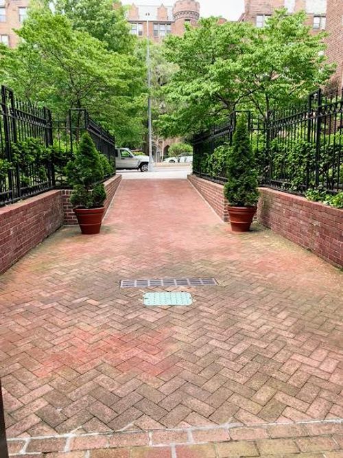 apt-2m-76 34th Ave, Jackson Heights, NY, 11372-2242 | Card Image