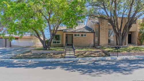 8942 Willmon Way, Windcrest, TX, 78239-1947 | Card Image