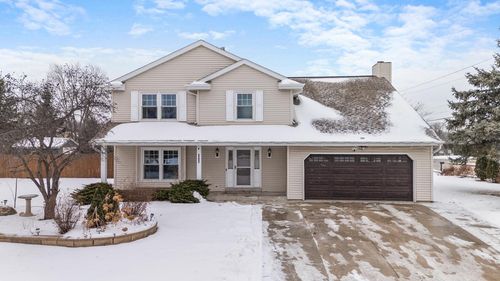 7101 S Countryside Drive, Franklin, WI, 53132 | Card Image