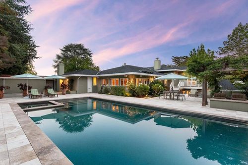 10 Fawn Ct, Hillsborough, CA, 94010-6114 | Card Image