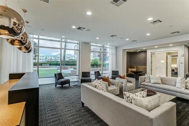 Fifth floor lounge | Image 39