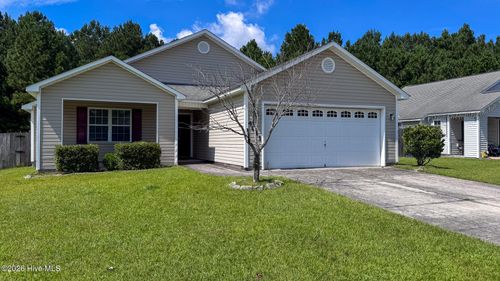 4011 Wt Whitehead Dr, Jacksonville, NC, 28546-8394 | Card Image