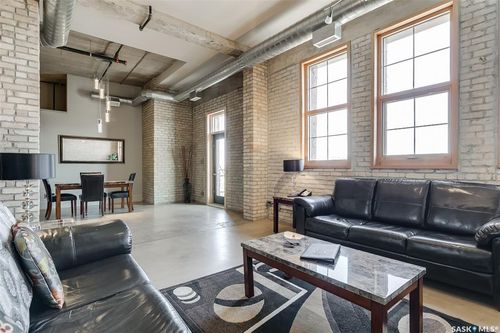 401-73 24th St E, Saskatoon, SK, S7K0K3 | Card Image