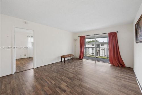 315-1200 Hillcrest Ct, Hollywood, FL, 33021-7877 | Card Image