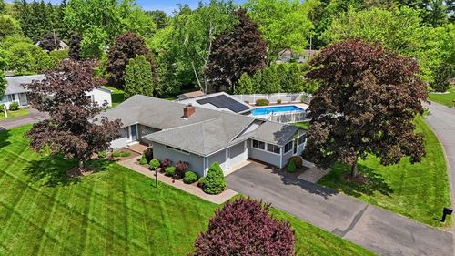 30 Birch Hill Rd, Northampton, MA, 01062-3402 | Card Image