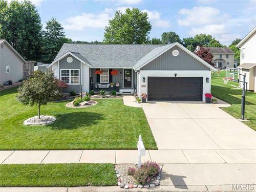 1022 Deer Run Ct, Staunton, IL, 62088-1086 | Card Image