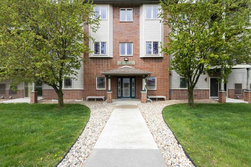 216-102 Prairie Heights Drive, Verona, WI, 53593-2225 | Card Image