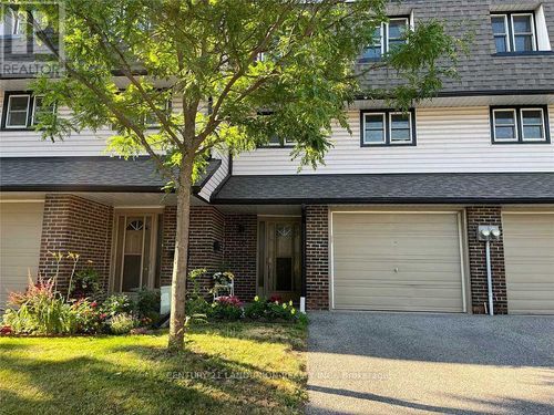 70 Purple Sageway, North York, ON, M2H2Z7 | Card Image