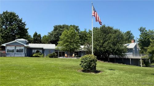 6975 Sweetland Rd, Derby, NY, 14047-9580 | Card Image
