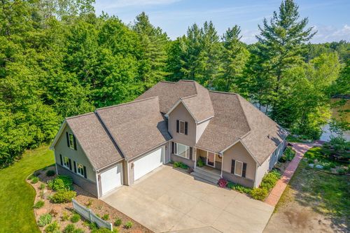 20202 Indian Dr, Paris, MI, 49338-9788 | Card Image