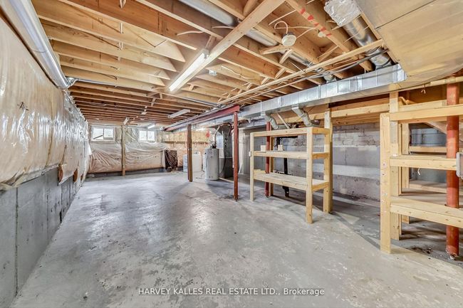 241 Denise Cir, House attached with 3 bedrooms, 3 bathrooms and 3 parking in Newmarket ON | Image 28