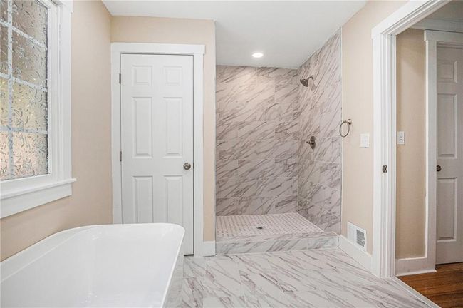 116 Little Ln, House other with 4 bedrooms, 4 bathrooms and 6 parking in Lula GA | Image 14