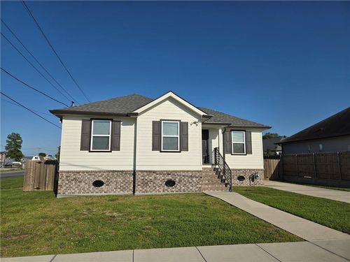 2113 Minnesota Ave, Kenner, LA, 70062-6037 | Card Image