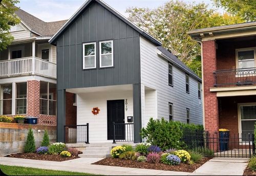 2019 Summit St, Kansas City, MO, 64108-2111 | Card Image