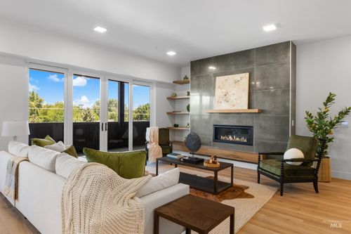 unit-304-55 E State St, Eagle, ID, 83616-1259 | Card Image