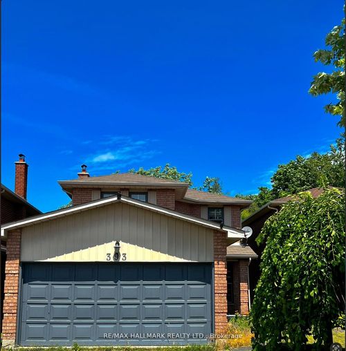 393 Pickering Cres, Newmarket, ON, L3Y8G8 | Card Image