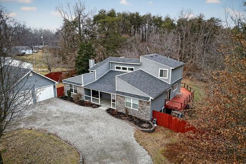 5036 Village Rd, Cookeville, TN, 38506-7104 | Card Image