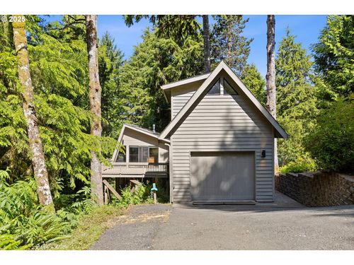 563 Fairway Dr, Gleneden Beach, OR, 97388 | Card Image