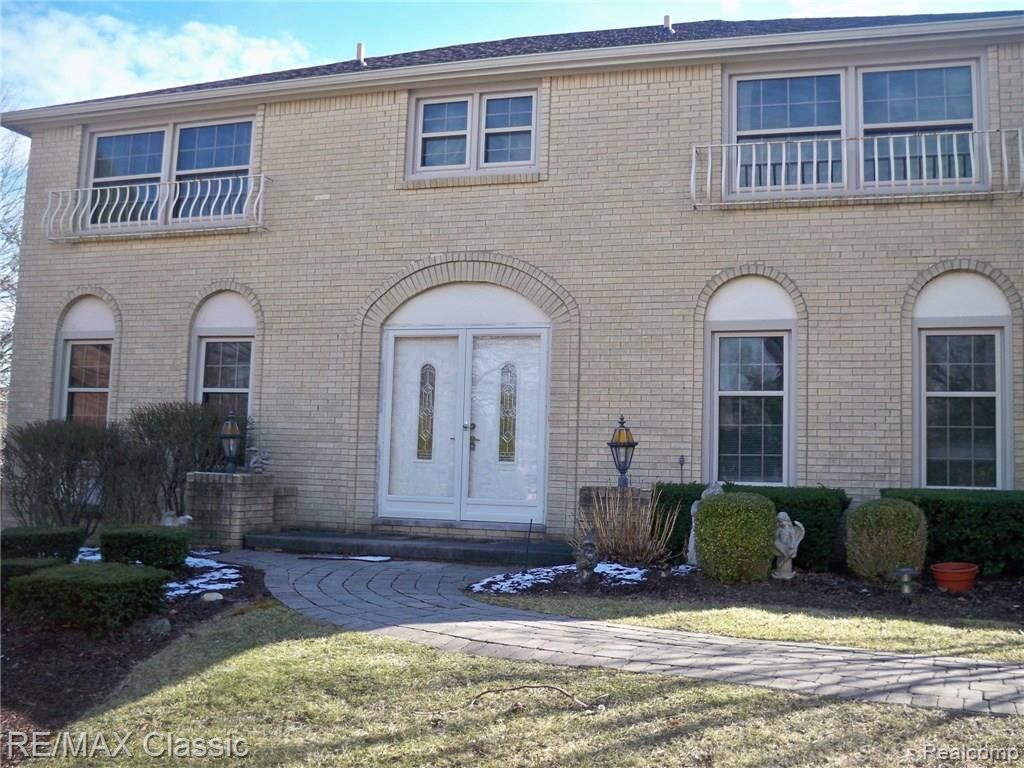 Deer Run, Farmington Hills, MI 48331