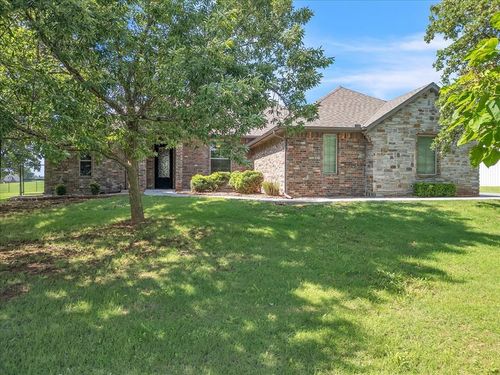2383 Fox Ln, Blanchard, OK, 73010-6626 | Card Image