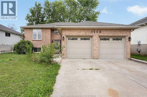 3268 Robinet Rd, Windsor, ON, N8R2J6 | Card Image