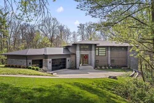 101 Lake Bluff Dr, Columbus, OH, 43235-4642 | Card Image