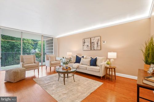203-3333 University Blvd W, Kensington, MD, 20895-1832 | Card Image