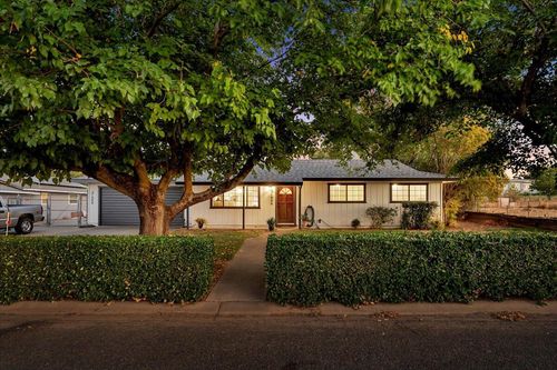 21999 Riverside Ave, Red Bluff, CA, 96080-7731 | Card Image