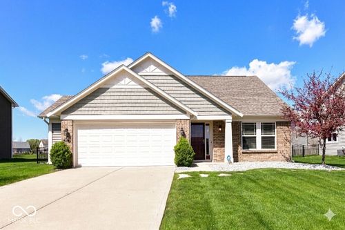 6236 N Woods Edge Ct, Mccordsville, IN, 46055-8032 | Card Image