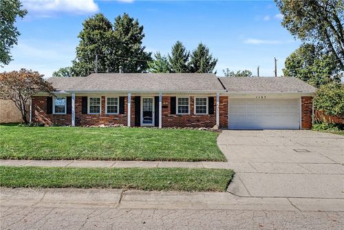 1167 Park Forest Dr, Vandalia, OH, 45377-1728 | Card Image