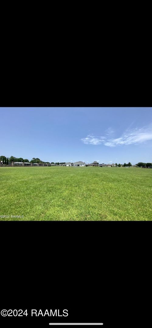 126 Greenwood Pl, Breaux Bridge, LA, 70517-3239 | Card Image
