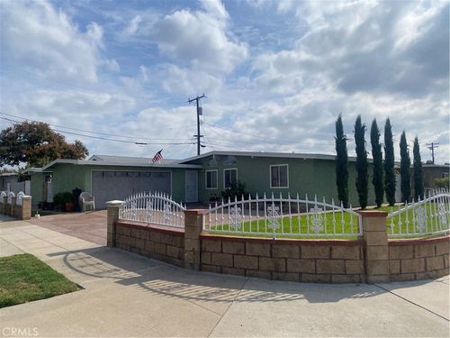 2030 W Dogwood Ave, Anaheim, CA, 92801-3411 | Card Image