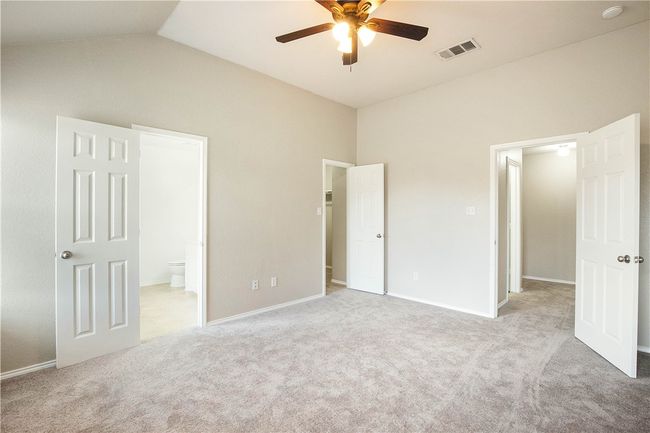 1606 Prickly Pear, House other with 3 bedrooms, 2 bathrooms and 4 parking in Lockhart TX | Image 15