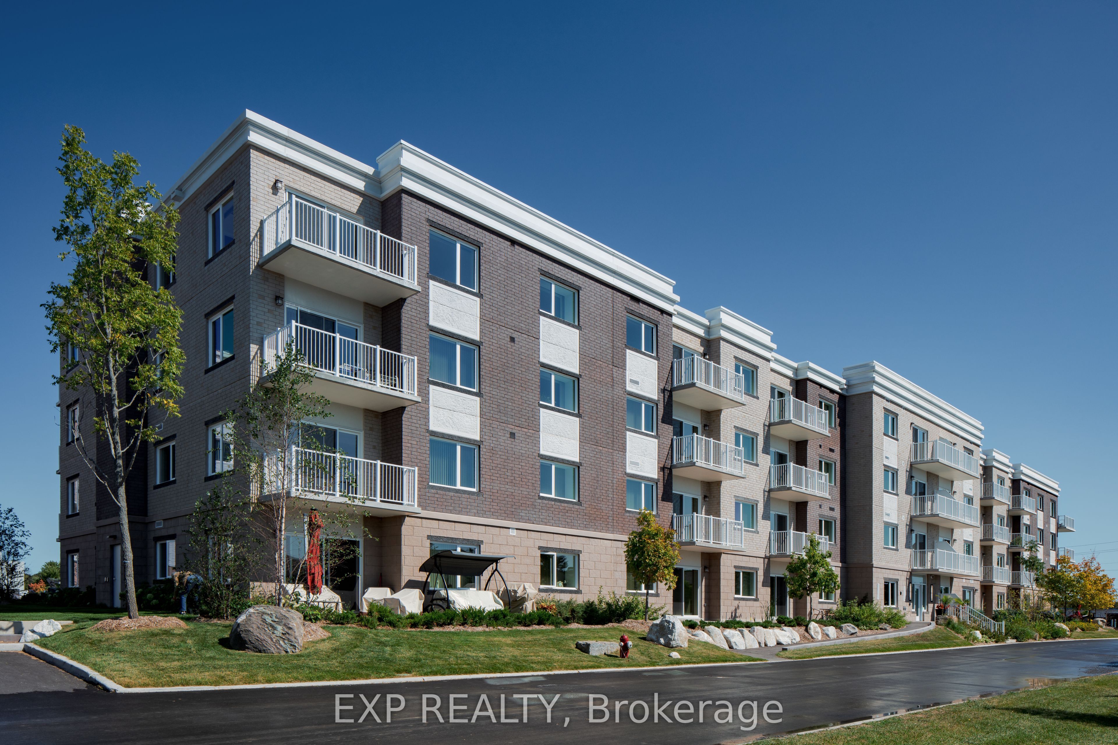 Residential Lease in Renfrew 5