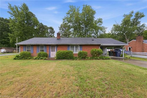 2101 W Vandalia Road, Greensboro, NC, 27407 | Card Image