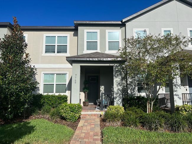 9760 Amber Chestnut Way, Townhouse with 3 bedrooms, 2 bathrooms and null parking in Winter Garden FL | Image 2