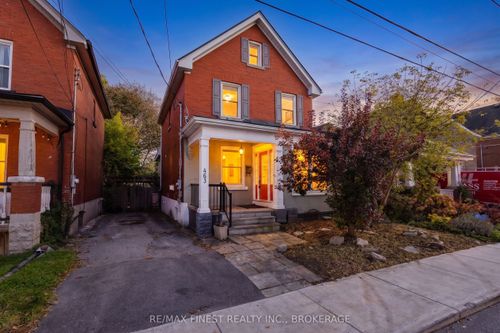 463 Victoria St, Kingston, ON, K7L3Z8 | Card Image